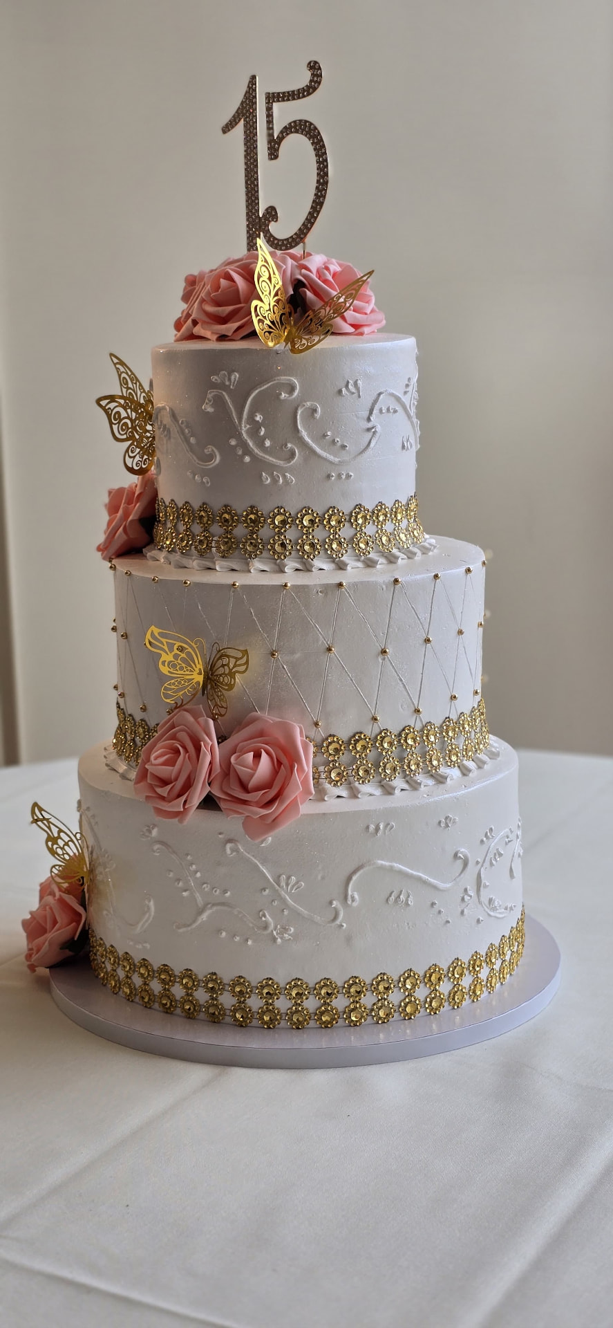 Quinceañeras cake 2
