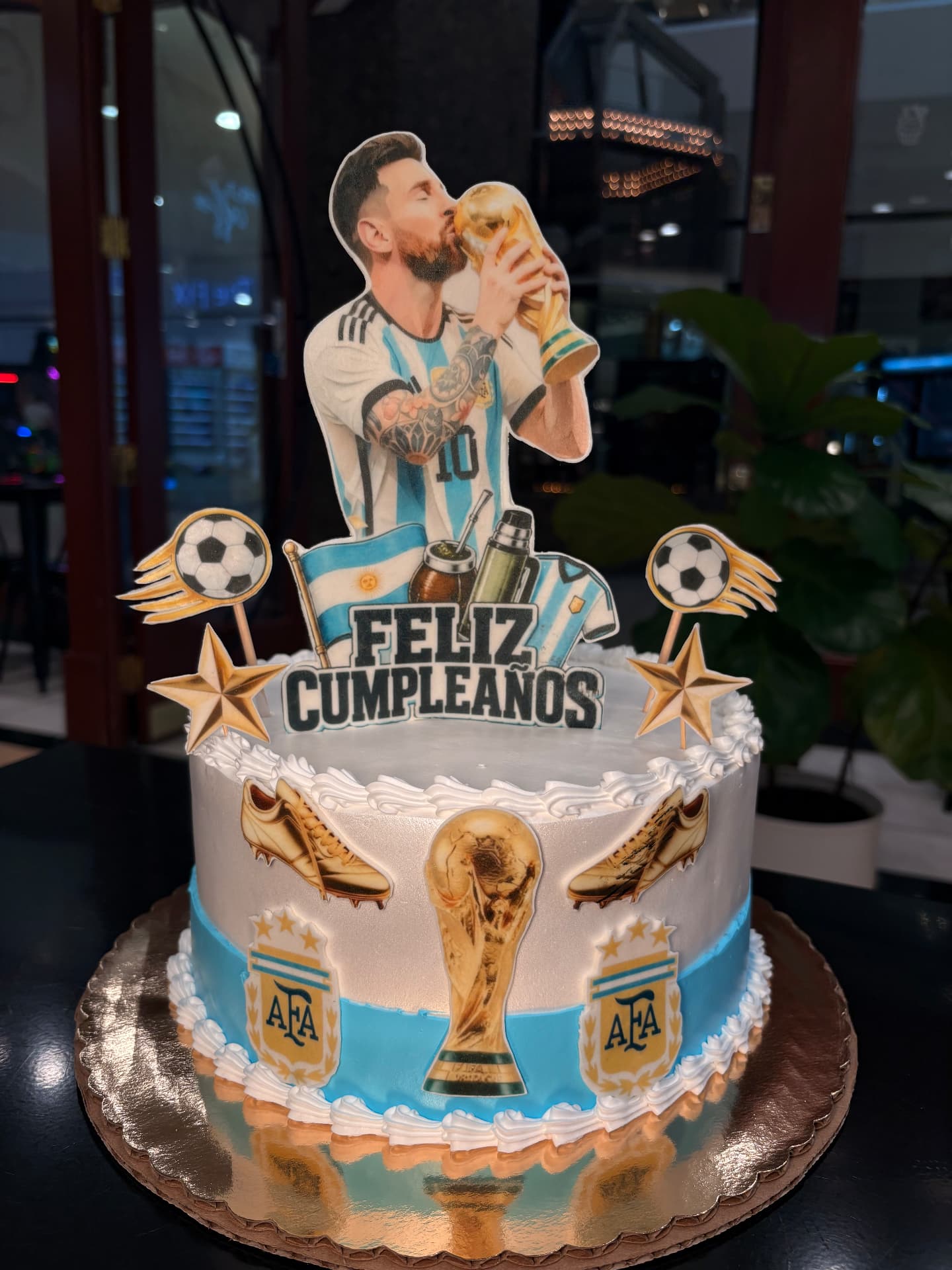 Birthdays cake 1