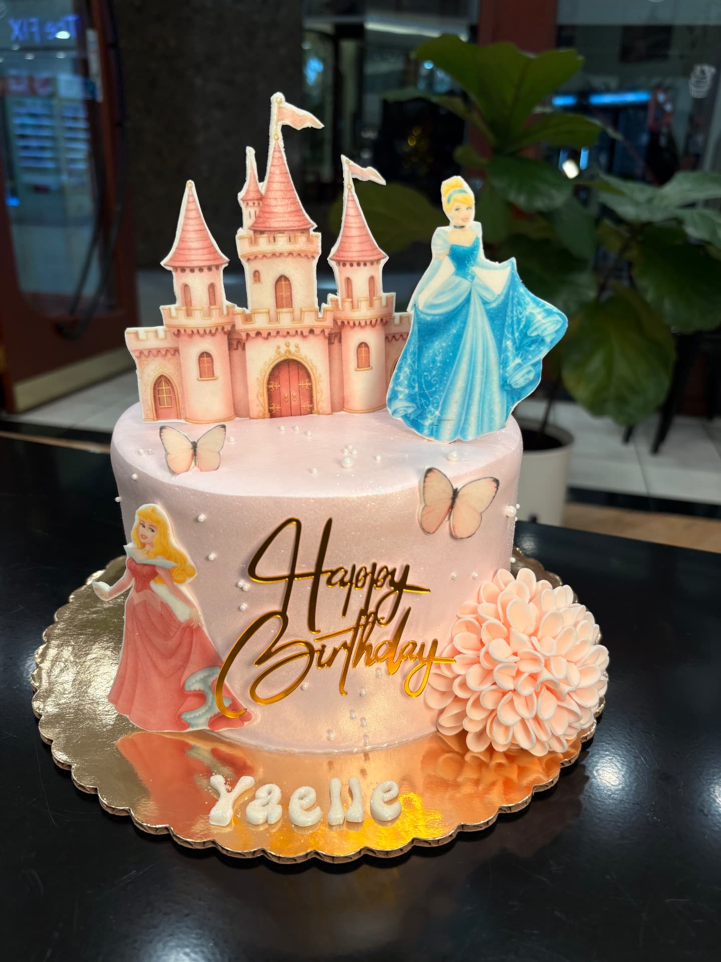 Birthdays cake 6